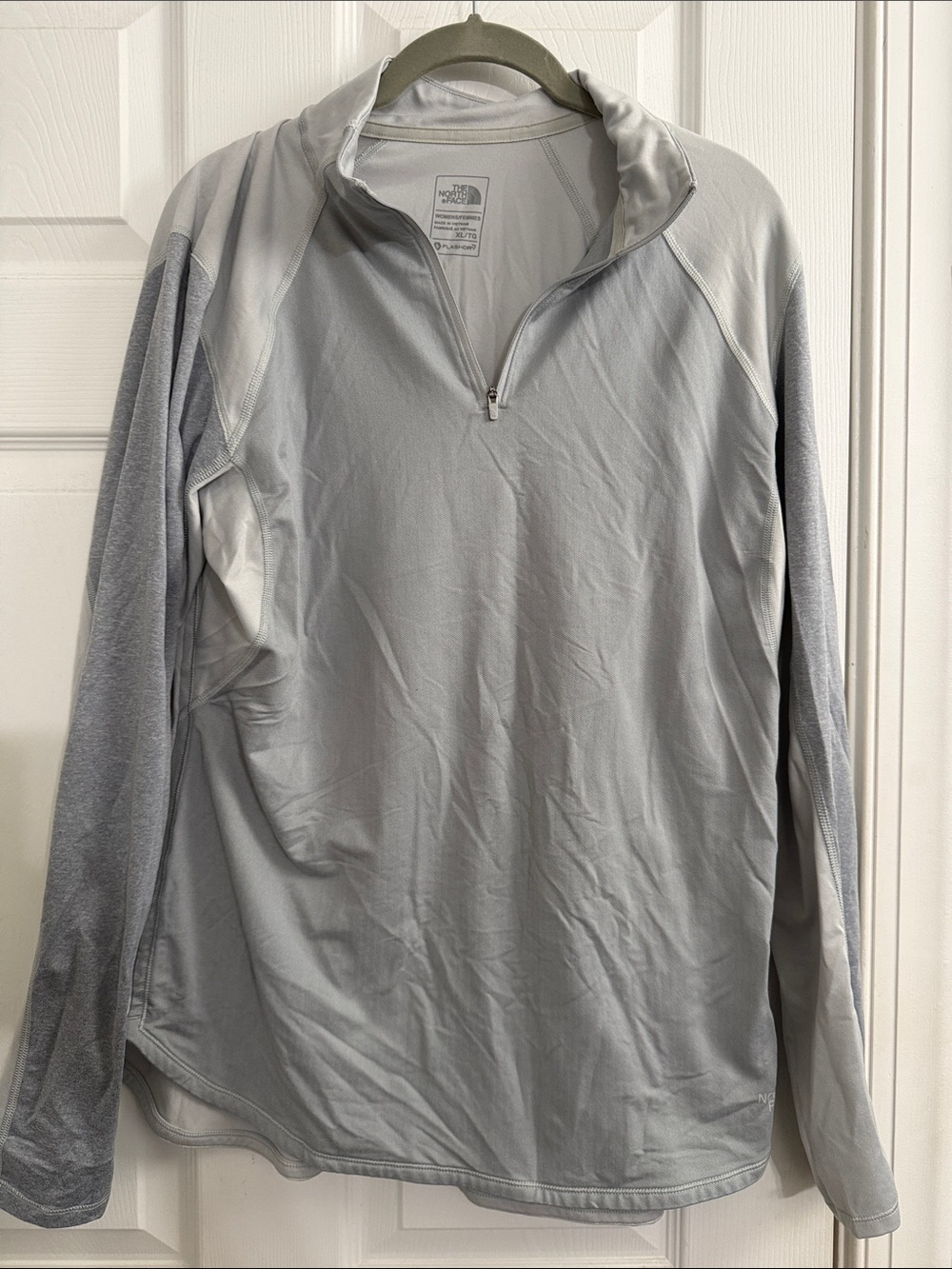 The North Face Women’s Light Gray Quarter-Zip Pullover